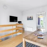 Anthonie By Interhome